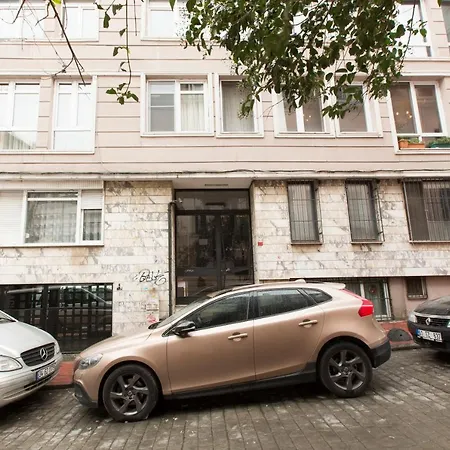 Great 5 Min Taksim Square Estambul