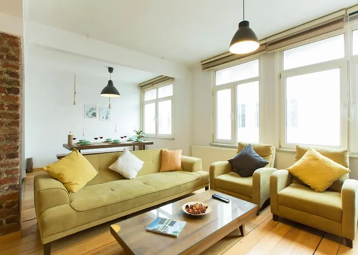 Great 5 Min Taksim Square Apartment