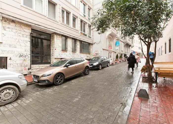 Great 5 Min Taksim Square Apartment *