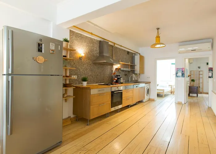 Great 5 Min Taksim Square Apartment